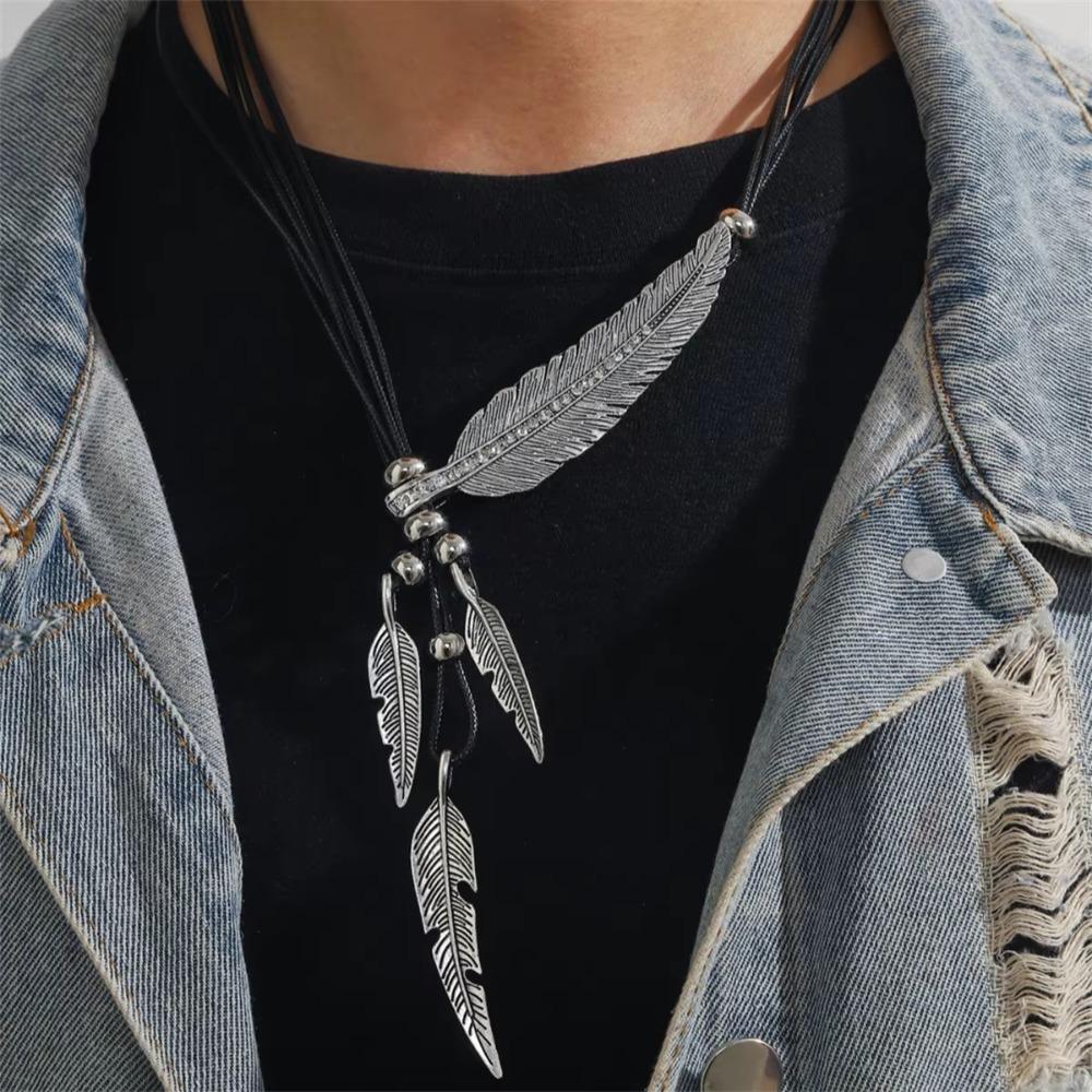 Rhinestone Leather Rope Tassel Necklace Zinc Zinc Alloy Leaves Neck Pendant Golden Feather Necklace  Couple