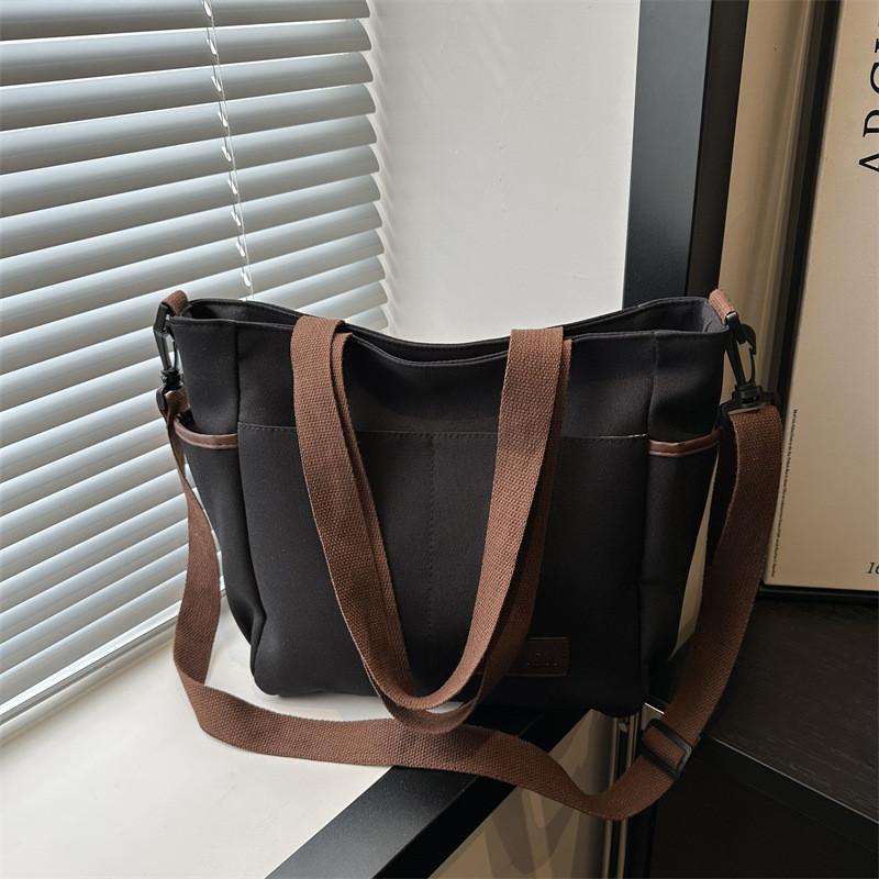 

Stylish Large Capacity Canvas Tote Bag For Women Perfect For Summer Commuting And Versatile Use чёрный