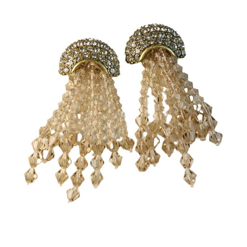French Retro Champagne Fringed Long Shoulder Sweeping Simple Jellyfish Earrings, High-end Personalized Design Versatile Jewelry