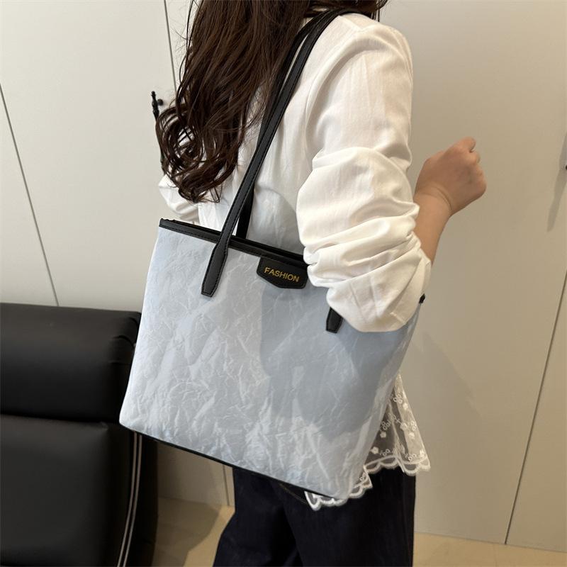 Commuter Bag Large Capacity Handbag 2025 Spring and Summer New Versatile Ins High Sense of Work Shoulder Tote Bag