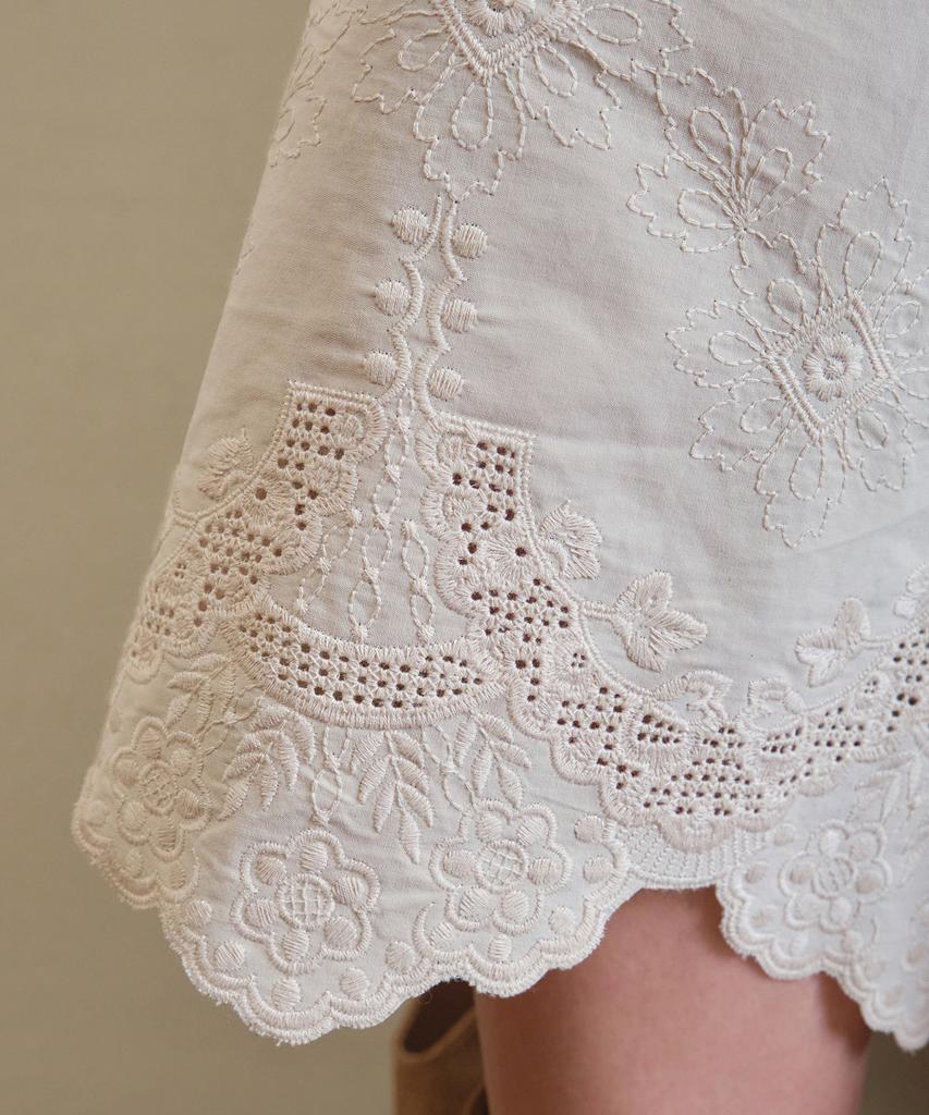 Aueonoseuteljia Embroidered Layered Dress_Cream(O25-Ops05)