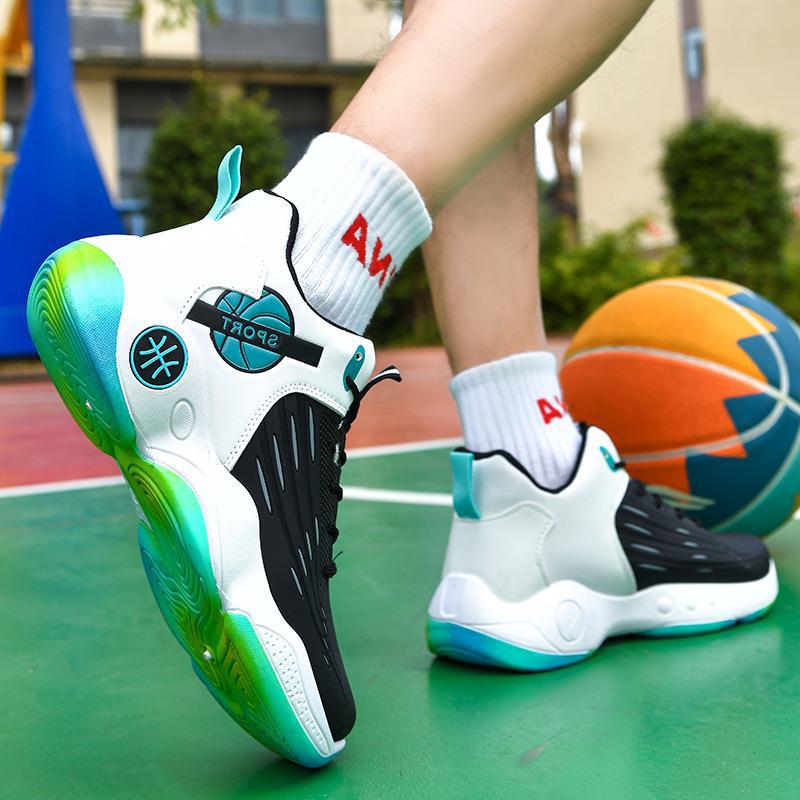 Utomhusskor för ungdomsbasket herrskor andningsbara trendiga tjocksulade herrskor mellanhöga snörskor halkfria sneakers herrskor