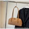 Autumn and winter retro suede bread bag women's new matte shoulder armpit bag fashion portable baguette bag