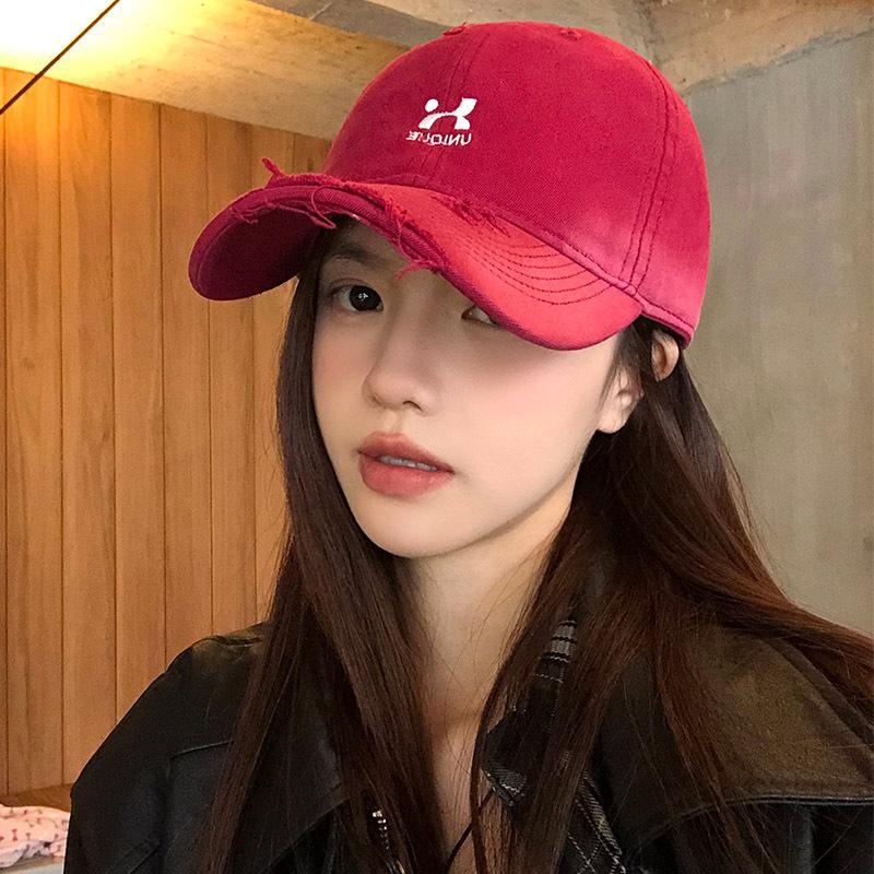 

Красивая красная бейсболка для женщин, идеально подходящая для весенне-летней носки, в стиле casual бордовый