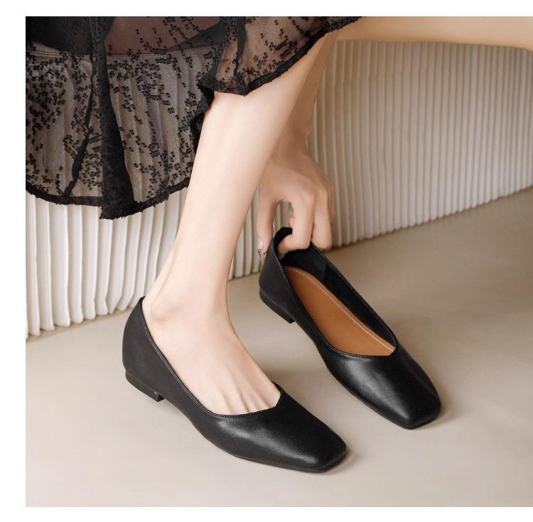 Lan Cabinet grandma shoes women's flat bottom spring and summer 2025 new shallow single shoes Doudou shoes gentle wind not tired feet women's shoes
