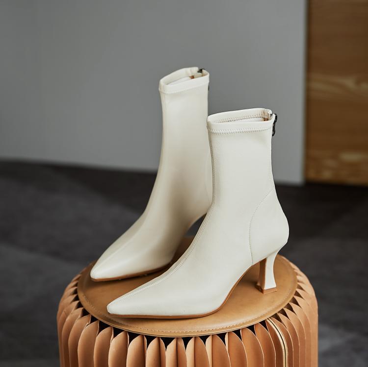 

2024 new high-heeled temperament thin boots thin heel simple elastic boots high-end versatile pointed pure desire small short boots 34