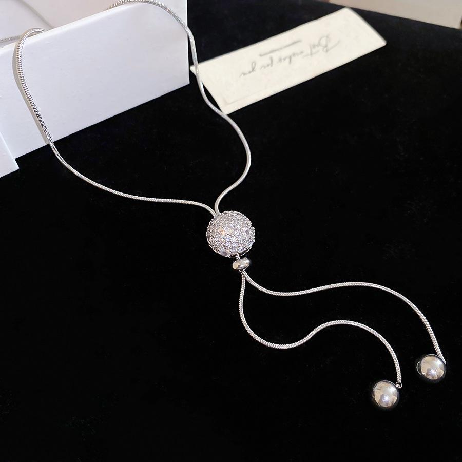 Zircon Geometric Round Pendant Pull-up Necklace Fashion Versatile Temperament Neck Chain Sweater Chain Women