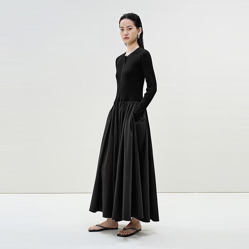 

LESS Spring 2025 X-Shape Round Neck Knit Dress XL