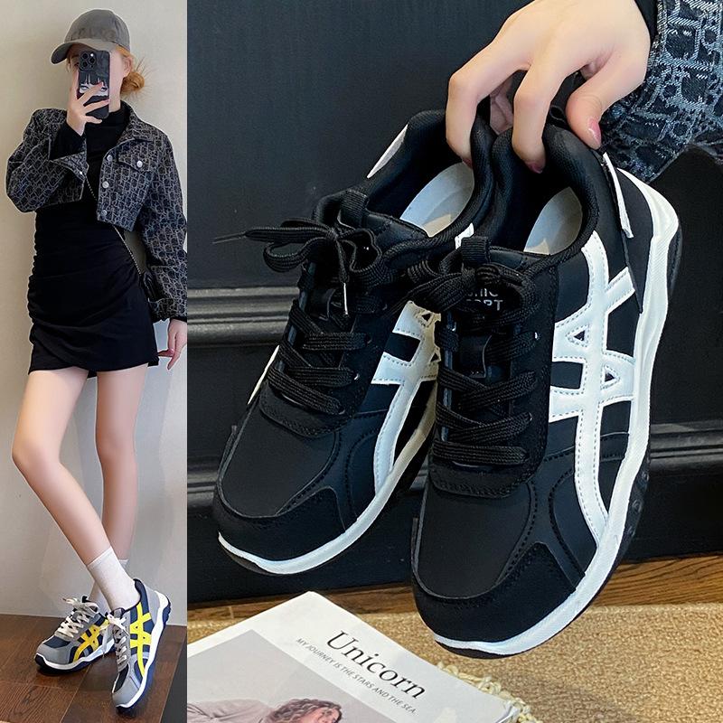 

Retro contrasting casual sports shoes New autumn lace-up leather Forrest Gump shoes 35 чёрный