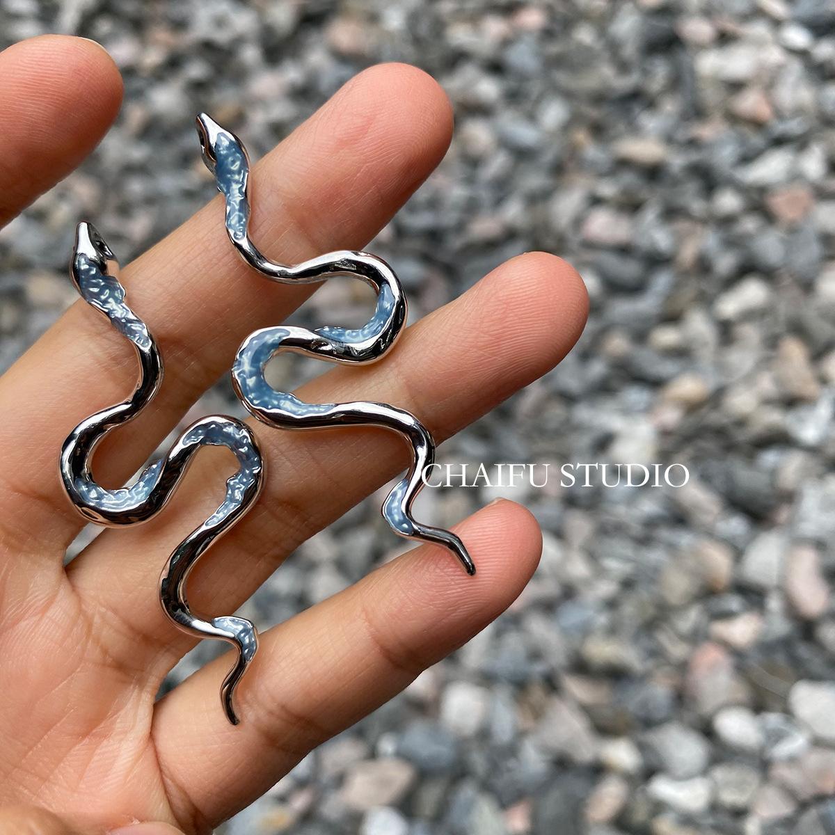 Trendy Design Copper Color Snake Drop Earrings For Women Gothic Animal Accessories Piercing Zircon синий