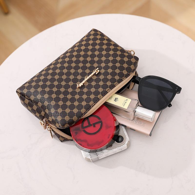 Lis fashionable retro polka dot printed small square bag, small and simple chain, mobile phone bag, messenger women's bag.