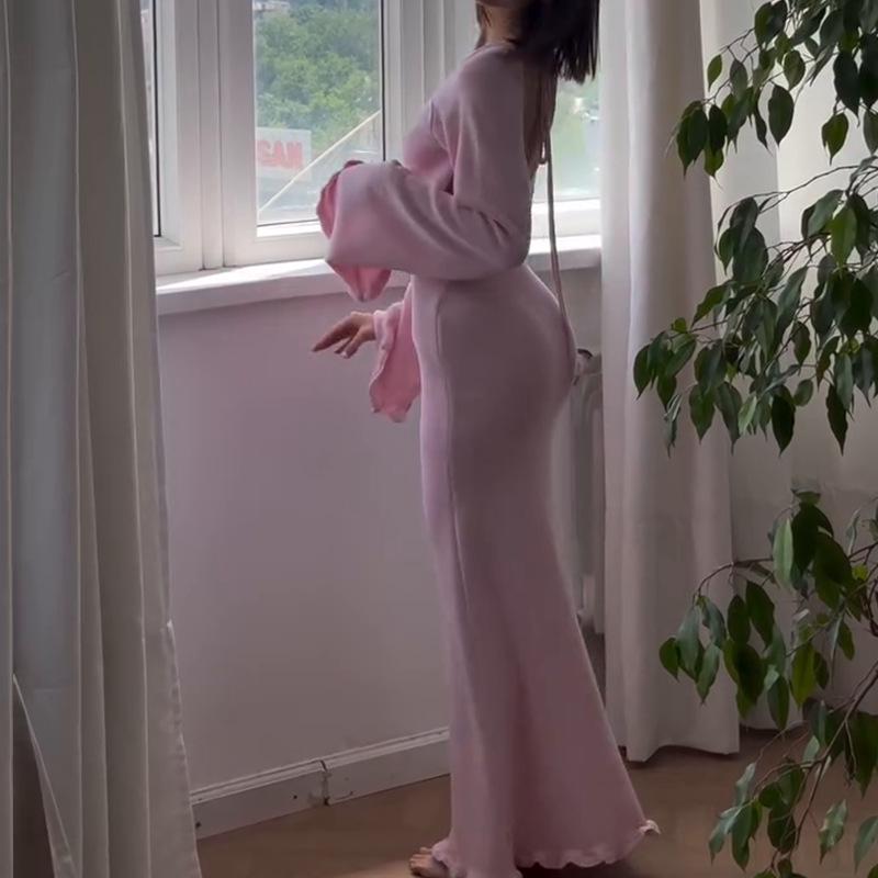 2024 Autumn Women's Fashion: Sexy Backless Knit Lace-Up Dress