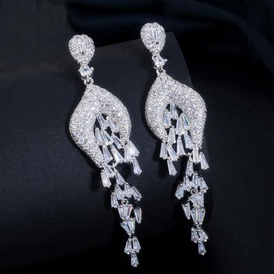 WWJ Licht Luxe Zirkonia Lange Kwast Hangende Oorbellen