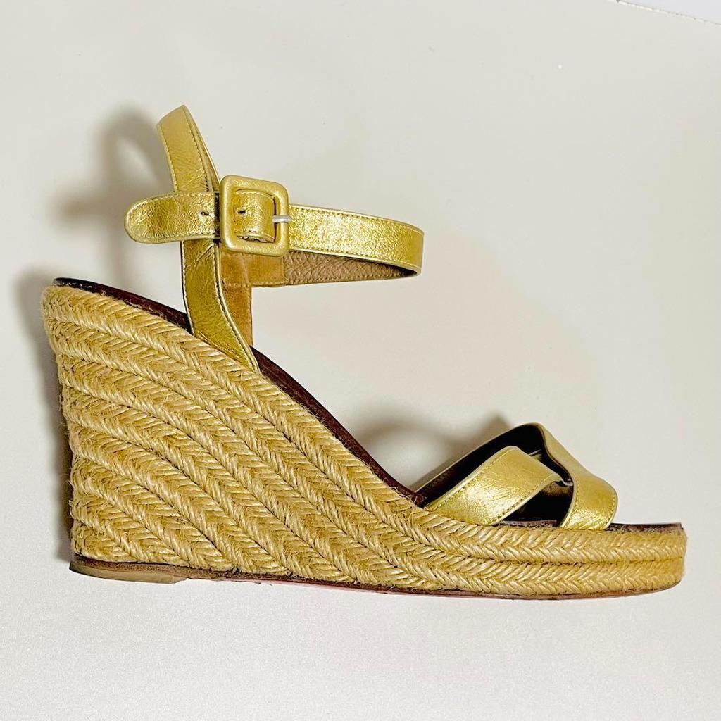 [USED] Rare color Louboutin sandals, size 36, gold, espadrilles, wedge soles