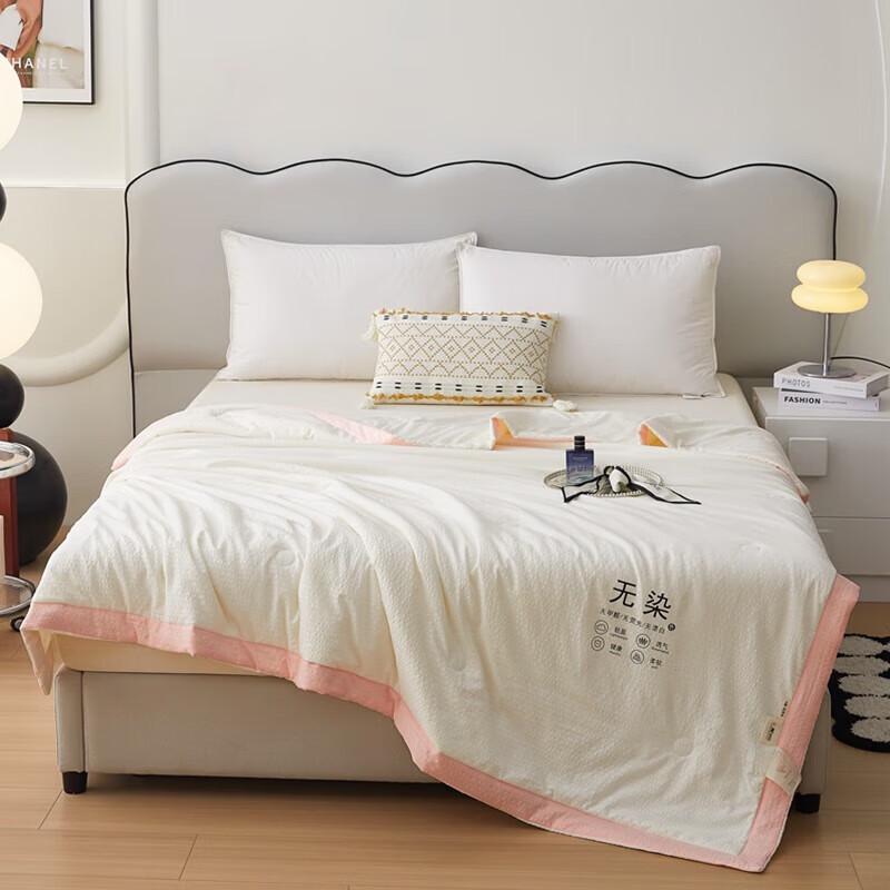 

Breathable Seersucker Summer Quilt