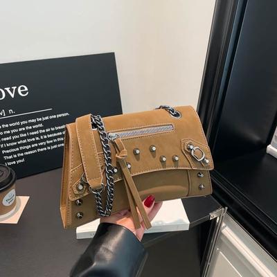 Rivet Locomotive Bag Women's Metal Chain Shoulder Messenger Bag