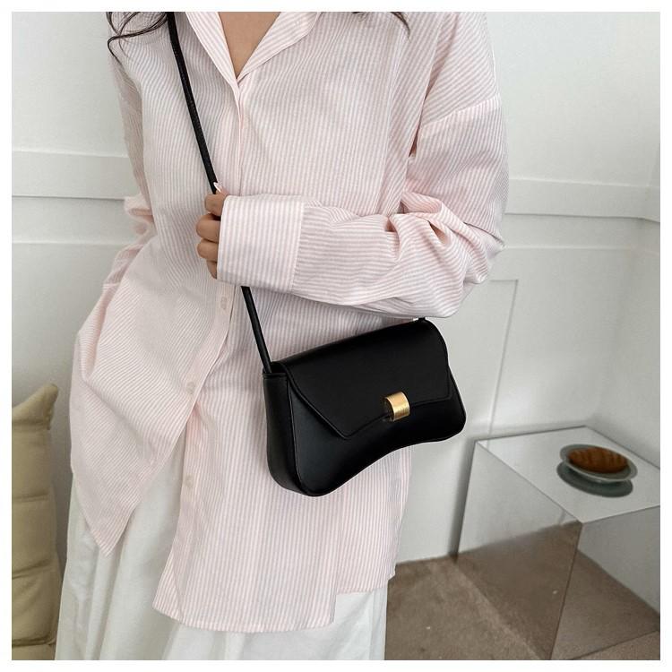 2025 Women's Stylish Retro Baguette Shoulder Crossbody Bag