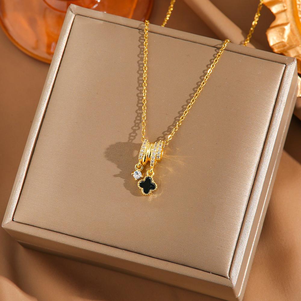 

Ожерелье из титановой стали с четырехлистным клевером, высококлассное, легкая роскошь, простое, универсальное, аксессуар-цепочка на ключицу с микро-инкрустацией цирконами