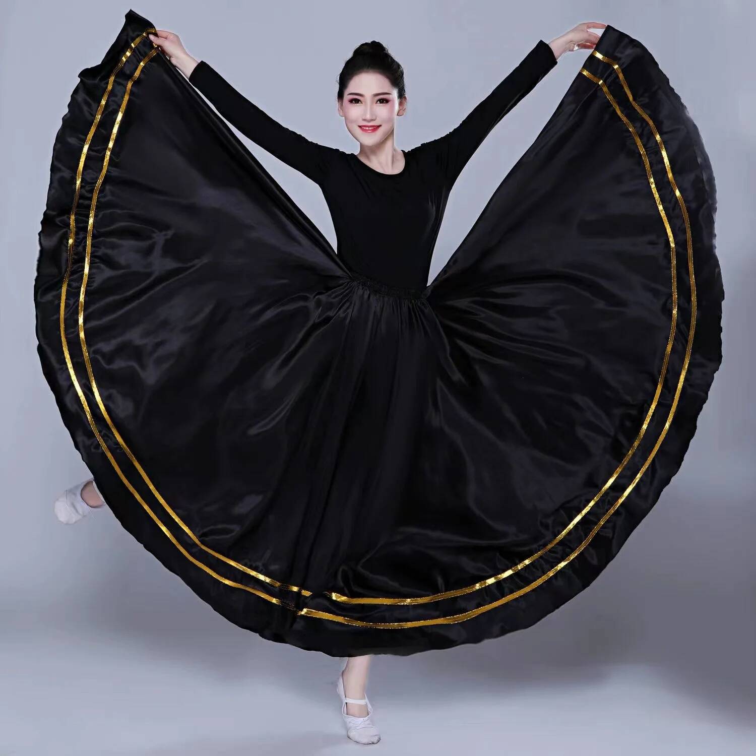 Rok Zigeunervrouw Spaans Flamenco Polyester Satijn Glad Grote Zwaai Carnaval Feest Danszaal Buikdans Kostuums Jurk 360 Degree gray