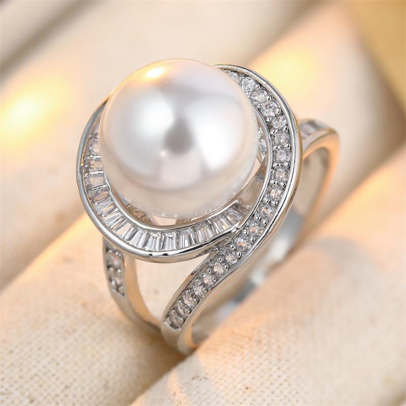 Vintage Inlaid Imitation Pearl CZ Women's Ring Minimalist CopperColor Hand Carving Daily Wear Party Jewelry Anniversary Gift