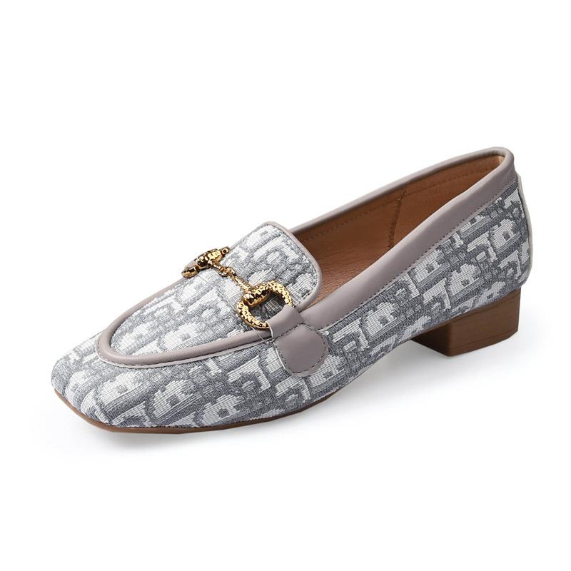 Spring of the Year, the New Korean Version of the Versatile Cloth Doudou Shoes, One-pedal Flat-soled Single Shoes, Women's Lazy Shoes