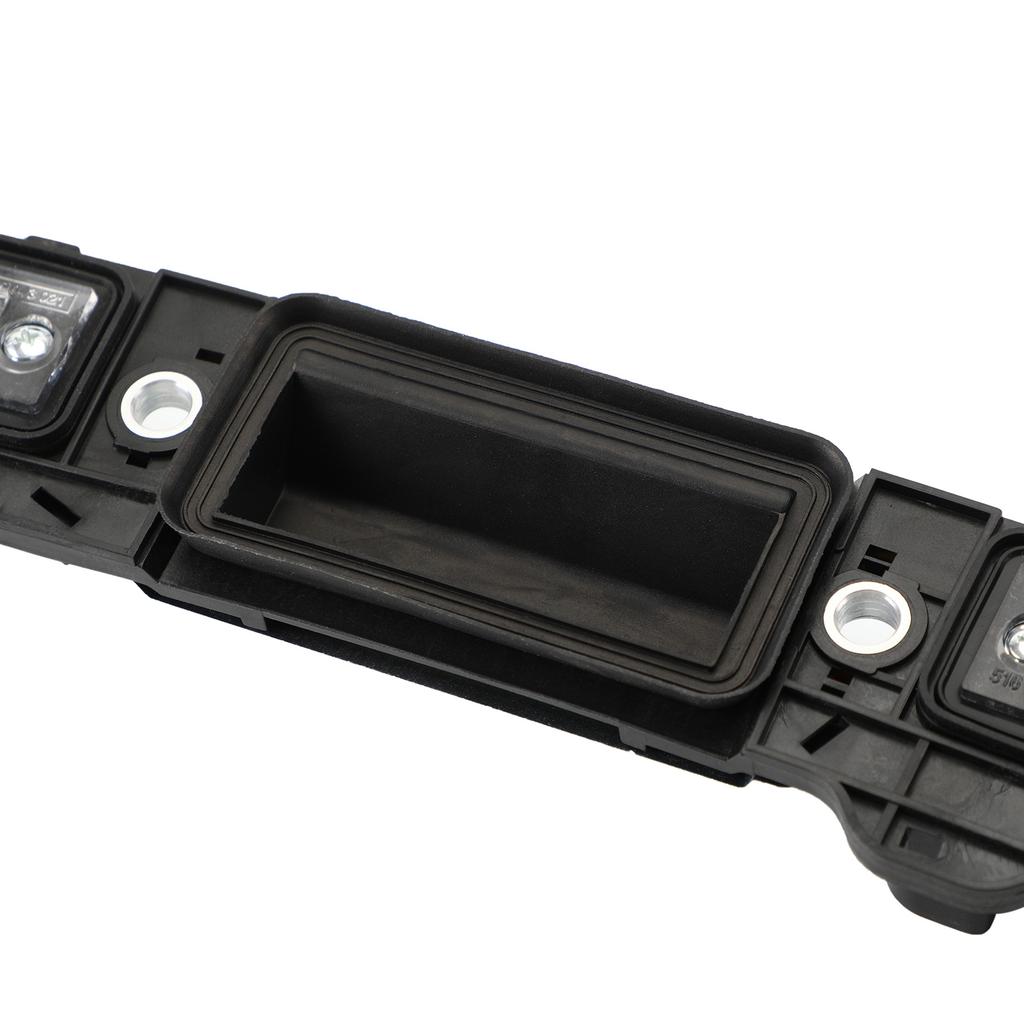 Klamka pokrywy bagażnika ze światłem tablicy rejestracyjnej Pasuje do VW Golf Jetta Passat B6 Touran