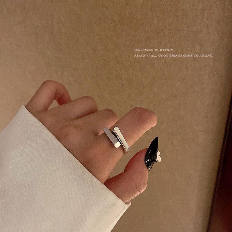 Women's High-End Rectangle Band Ring - Open, Versatile, Simple, Trendy Design for Index Finger