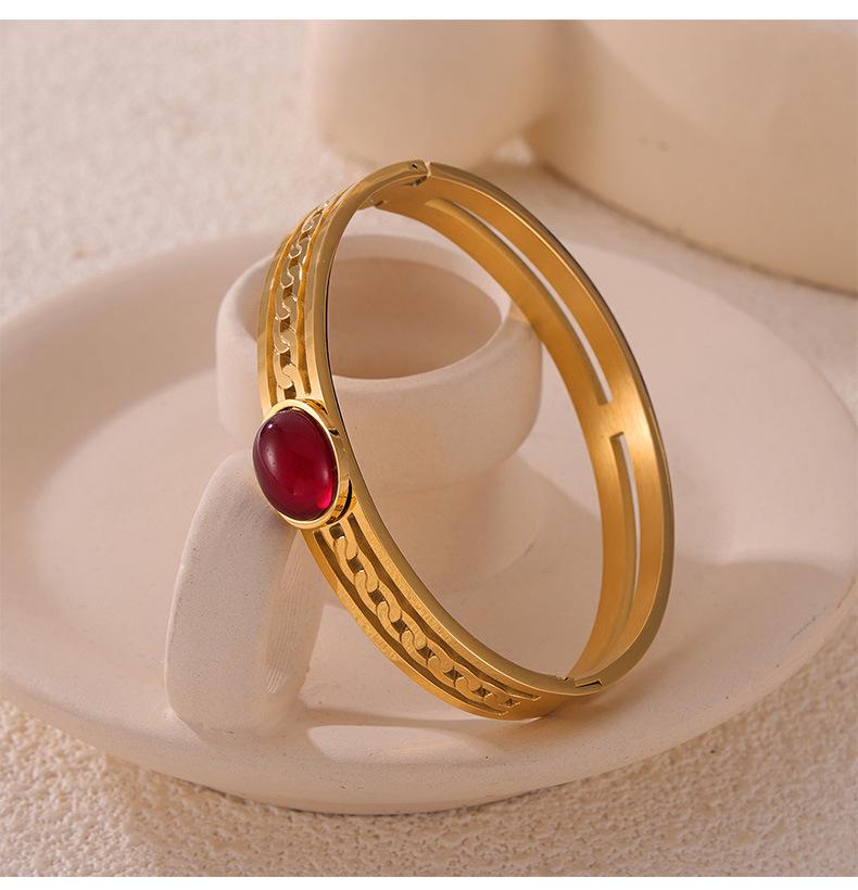 Retro Gold-Plated Titanium Steel Bracelet with Inlaid Natural Stone and Hollow Design for Women