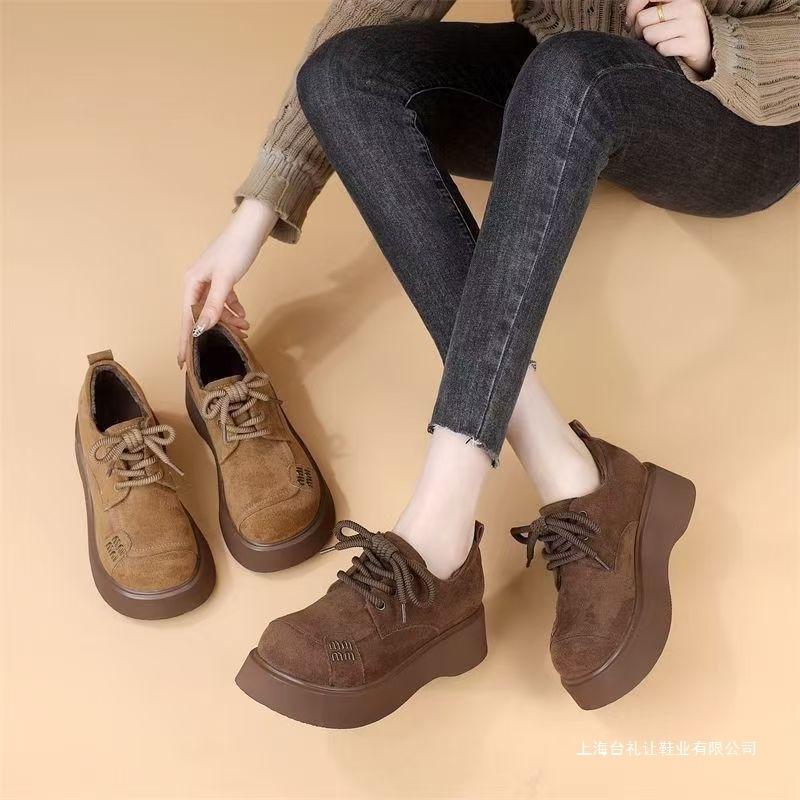 Thick-soled heightening women's winter velvet warm soft-soled lightweight and versatile women's shoes
