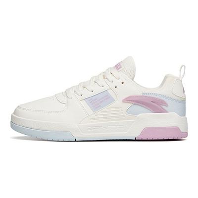 Încălțăminte pentru femei – Adidaşi