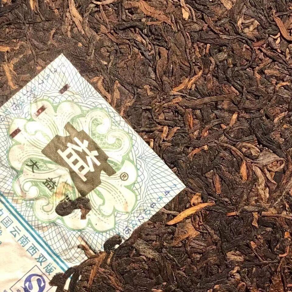 Yunnan Menghai Dayi 7542 Пуэр Сырой чайный пирог Пуэр 357г Сырой чай Пуэр Пуэр — фото 4