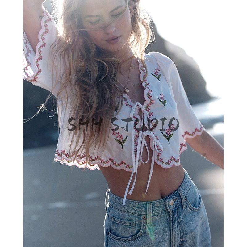 Spring and Summer New Women's Clothing Wavy Edge V Neck Half Length Puff Short Sleeve Florals Embroider Poplin Tops 1281793