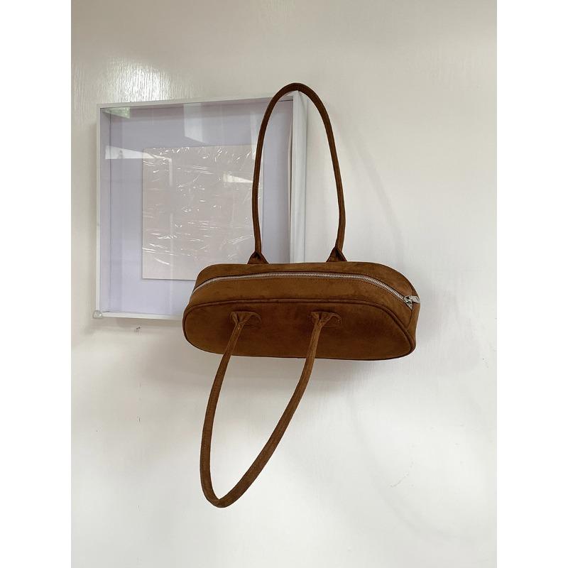 Autumn and Winter Suede Baguette Bag Women's Fashion Versatile Underarm Bag Women's Plush Retro New Shoulder Bag