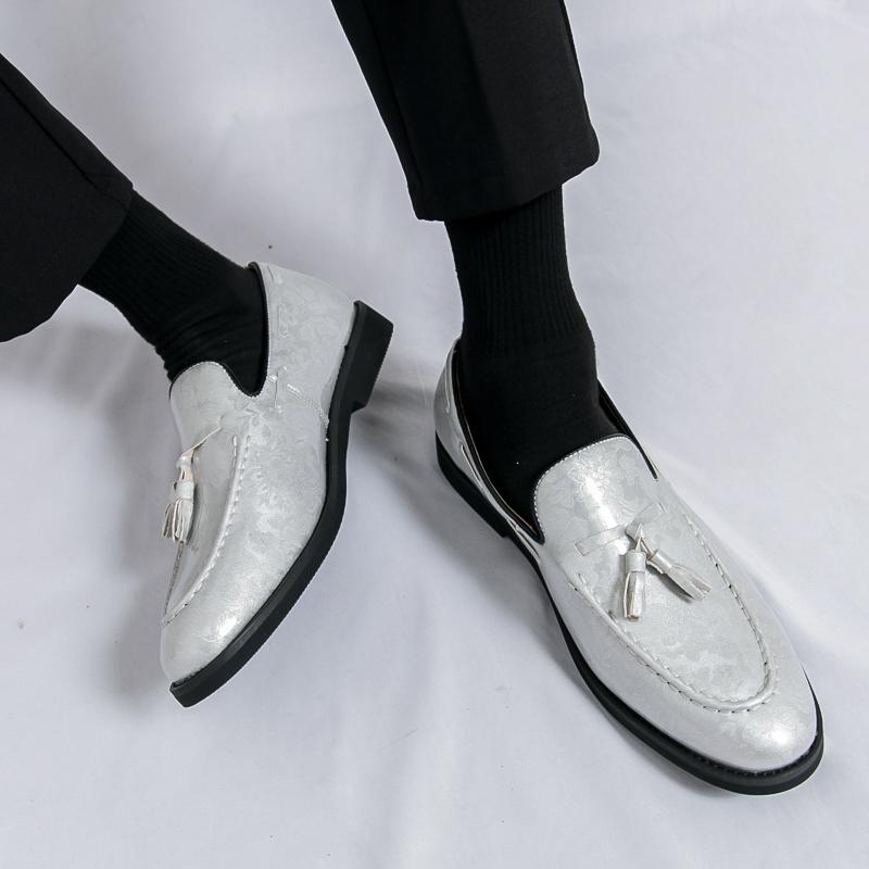 2024 High End Brand Men's Shiny Leather Shoes Luxury New Massage Sole Loafers Commuting Work Men's Flat Shoes Simple White