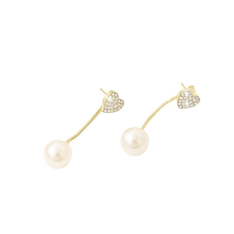 Pearl Earrings for Women, Stud Earrings with a Light and High-End Feel, Silver Needle, Elegant Heart-Shaped Earrings, New Design, Vintage Style Drop