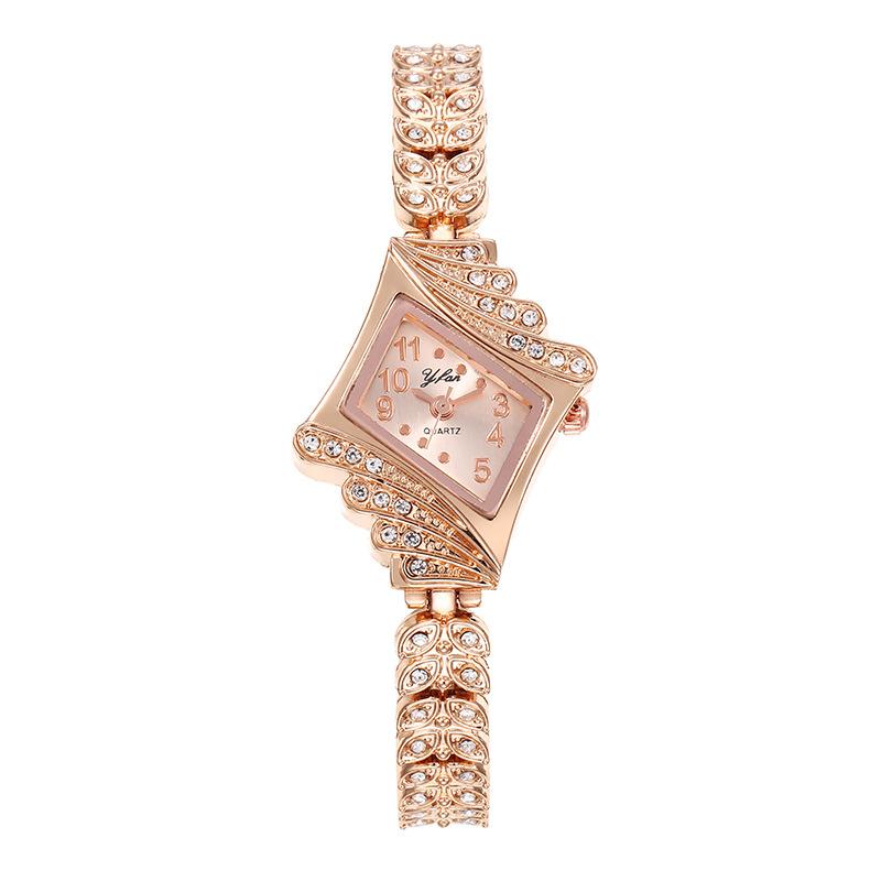 Fashion Luxury Watches for Women Crystal Quartz Rhombus Bracelet Wrist Watch Gold Diamond Creative Bangle Watch Relogio Feminino