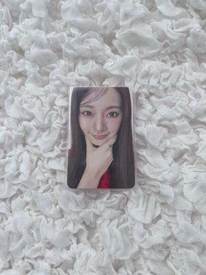 [USED] TWICE Tzuyu Korean Sea Green Fans JYP Bonus Trading Card