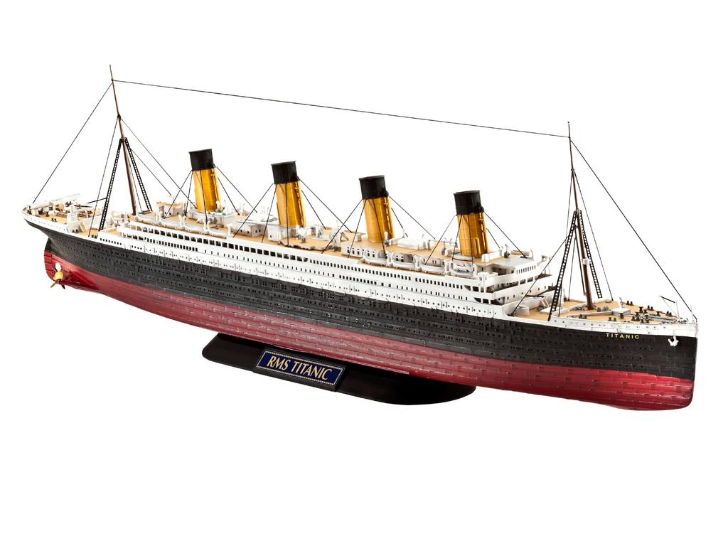 Deutsch Revell 1/700 R.M.S. Titanic 05210 Plastikmodell