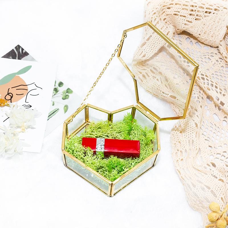 Antique Copper Glass Heart-Shaped Engagement Ring Box Elegant Metal Jewelry Box with European Style for Fine Jewelry Displays