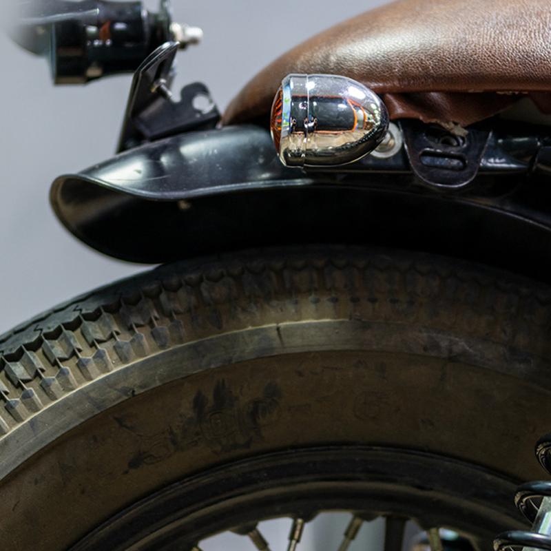 2PCS Metal Retro Motorcycle Turn Signal 12V Indicator Light  Black Chrome Bullet Running Lights Amber Blinkers Universal