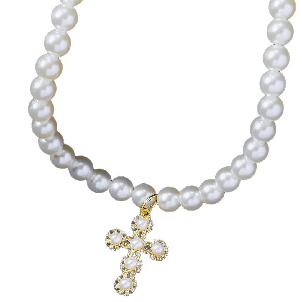 European and American Style Imitation Pearl Cross Necklace - Simple, Retro, Light Luxury Clavicle Chain, Unisex Fashion Accessory.
