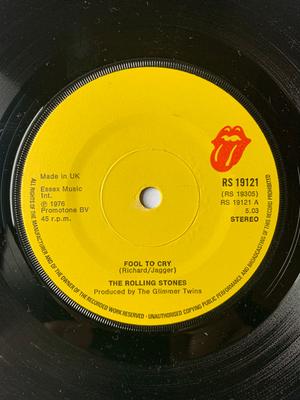 7inch Record ROLLING STONES - Fool To Cry RS19121 Rolling Stones  1976 UK Rock Used