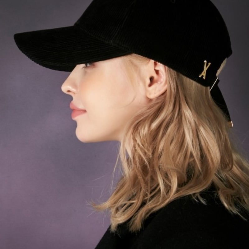 

VARZAR Gold Point Corduroy Overfit Ball Cap Black FREE