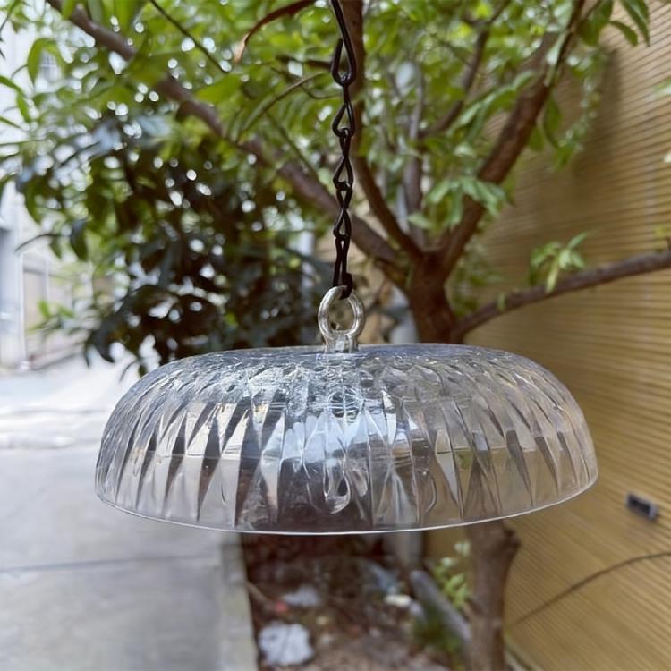 Light weight Strong Protective Cover Large Platform Bird Feeders For Decorative Bird Feeders In Wet Environment