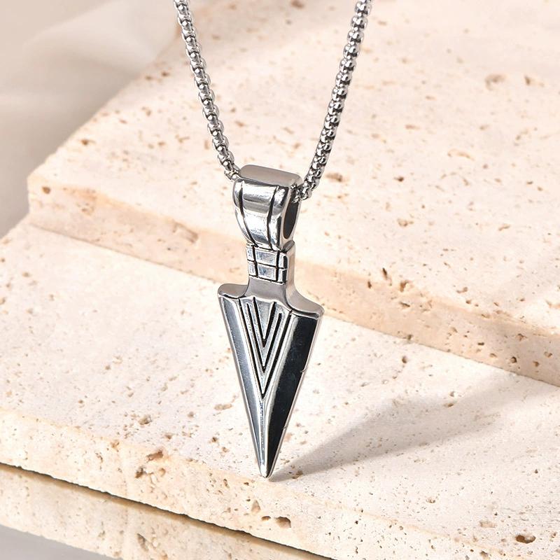 

Htpwe Men Black Long Necklace with Arrow Pendant Zircon Chain Hip Hop Punk Rock Christmas Halloween Gift Wholesale мідний