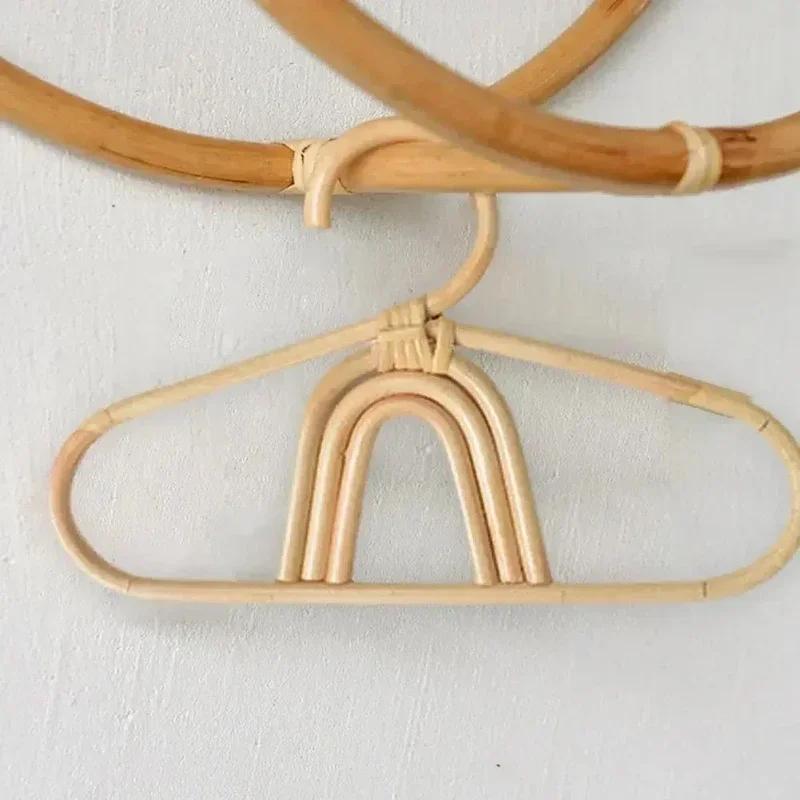 1pc Rattan Boho Kids Clothes Hangers Heavy Duty Wall Mounted Baby Clothes Rack Home Daily Practical Clothing Storage Organizer
