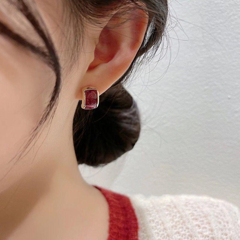 Exquisite Geometry Arc C Shaped Square Stud Earrings Women Simple Coffee Color Enamel Glaze Curved Ear Jewelry Christmas Gift