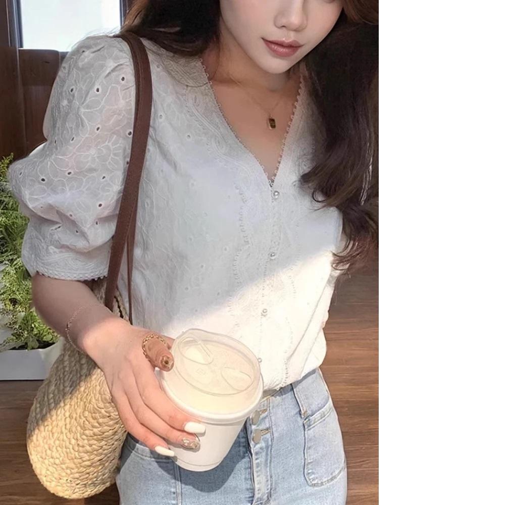 Elegant White Lace Shirt Women's Fashion V-neck Bubble Sleeve Blouse Versatile Summer New Style Korean Loose Fit Color