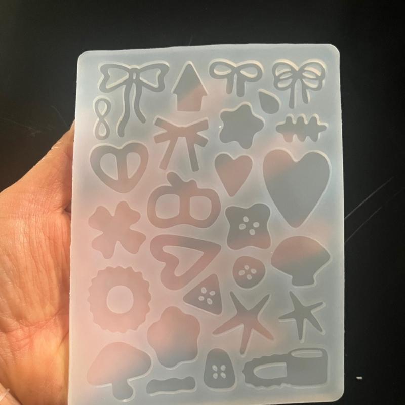 Silicone Pendant Molds Silicone Keychain Moulds Resin Crafting Molds Hand-Making Jewelry Part Molds Jewelry Making Tool