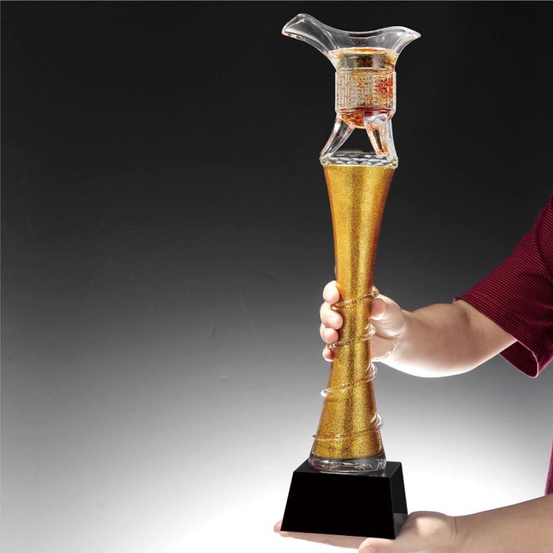 

Customized Wine Glass Shape Coloured Glaze Crystal Trophy, Excellent Staff, Company Annual Meeting Awards, Home Decorations, 1Pc